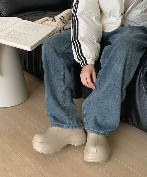 MEMECLE（メメクル）の「【 MEMECLE / メメクル 】軽量 EVA プラットフォーム クロッグ ミュールサンダル（スリッポン・レディース・ブラック/アイボリー/ホワイト・40/38/36）」の5枚目の写真