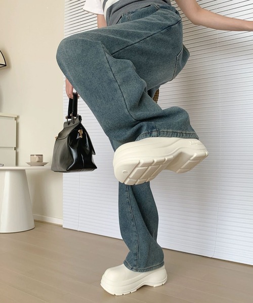 MEMECLE（メメクル）の「【 MEMECLE / メメクル 】軽量 EVA プラットフォーム クロッグ ミュールサンダル（スリッポン・レディース・ブラック/アイボリー/ホワイト・40/38/36）」の9枚目の写真