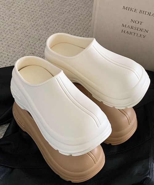 MEMECLE（メメクル）の「【 MEMECLE / メメクル 】軽量 EVA プラットフォーム クロッグ ミュールサンダル（スリッポン・レディース・ブラック/アイボリー/ホワイト・40/38/36）」の16枚目の写真