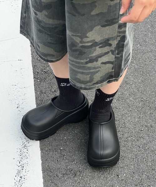 MEMECLE（メメクル）の「【 MEMECLE / メメクル 】軽量 EVA プラットフォーム クロッグ ミュールサンダル（スリッポン・レディース・ブラック/アイボリー/ホワイト・40/38/36）」の21枚目の写真