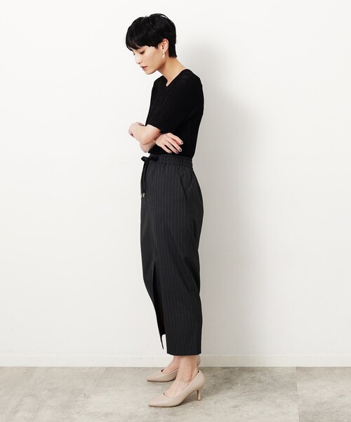 OPAQUE.CLIP（オペークドットクリップ）の「ラメ使いシアーニットプルオーバー【洗濯機洗い可/抗ピル】（ニット/セーター・レディース・ライトグレー/ブラック/ブルー系その他・38/40/42）」の5枚目の写真