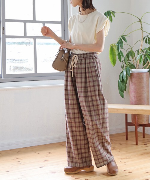 Crisp（クリスプ）の「【ZOZO限定】ショルダーボストンバッグ（ショルダーバッグ・レディース・ブラック/ベージュ・FREE）」の7枚目の写真