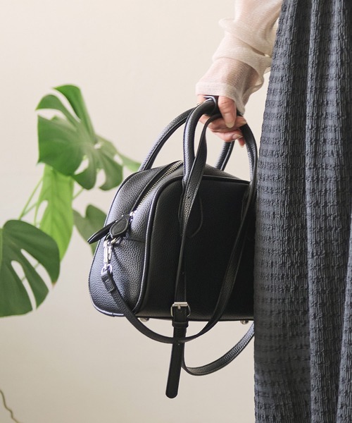 Crisp（クリスプ）の「【ZOZO限定】ショルダーボストンバッグ（ショルダーバッグ・レディース・ブラック/ベージュ・FREE）」の9枚目の写真
