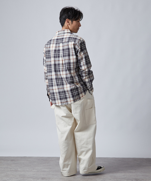 B.C STOCK（ベーセーストック）の「PLAID ロングスリーブチェックシャツ（シャツ/ブラウス・メンズ・ネイビー/ダークブルー/ブルー系その他/ブラック/アイボリー・MEDIUM/LARGE）」の16枚目の写真