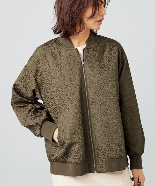 BELLUNA PLUS(ベルーナ)の「ふくれジャカードブルゾンジャケット(テーラードジャケット・レディース・カーキ/ブラック・MEDIUM/LARGE/X-LARGE)」の3枚目の写真