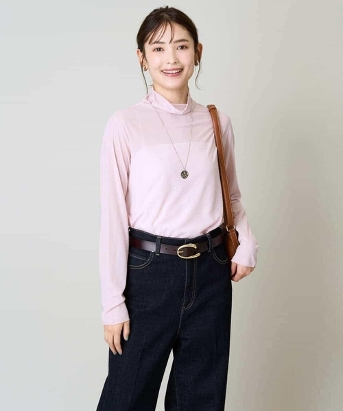 a.v.v（アーヴェヴェ）の「シアーハイネックカットソー（Tシャツ/カットソー・レディース・ブラック/アイボリー/ライトピンク/モカ・38/40/42/36）」の5枚目の写真