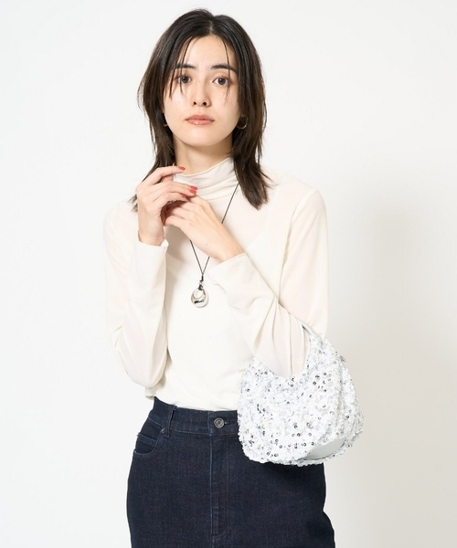 a.v.v（アーヴェヴェ）の「シアーハイネックカットソー（Tシャツ/カットソー・レディース・ブラック/アイボリー/ライトピンク/モカ・38/40/42/36）」の11枚目の写真