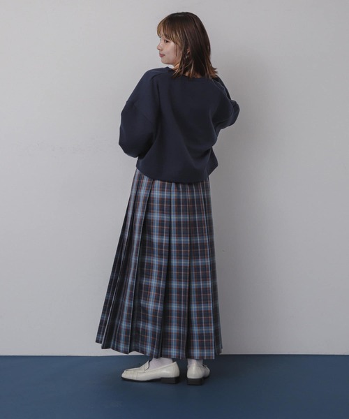 セール】ボリュームスリーブクロップドトップ（スウェット