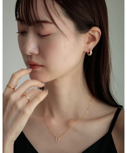 ChooMia(チュミア)の「ラインストーンフープピアス(ピアス(両耳用)・レディース・ゴールド・FREE)」の6枚目の写真