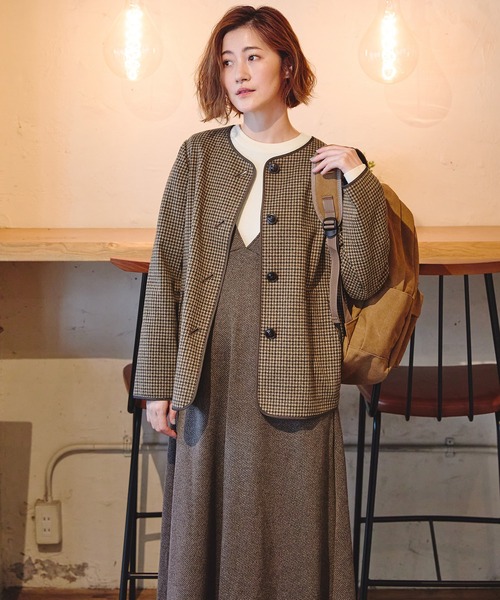 Petit Honfleur(プチオンフルール)の「Vネックフレアジャンパースカート(ジャンパースカート・レディース・ブラウン/チャコールグレー・L/M)」の19枚目の写真