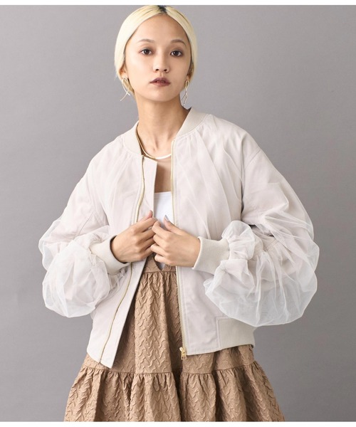 Settimissimo（セッティミッシモ）の「チュールギャザーボリュームスリーブブルゾン（ブルゾン・レディース・グレイッシュベージュ/カーキ・FREE）」の4枚目の写真