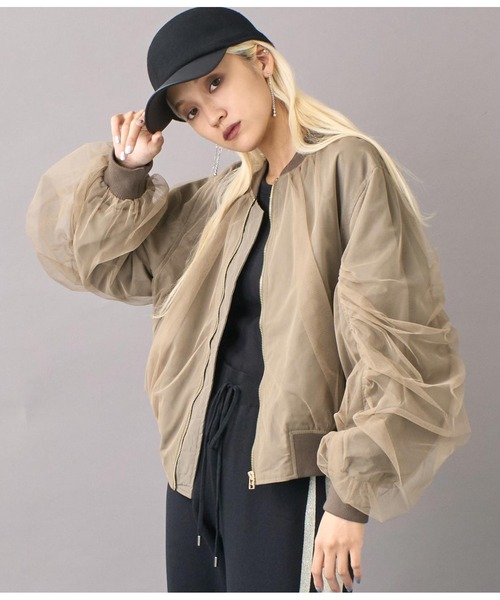 Settimissimo（セッティミッシモ）の「チュールギャザーボリュームスリーブブルゾン（ブルゾン・レディース・グレイッシュベージュ/カーキ・FREE）」の14枚目の写真