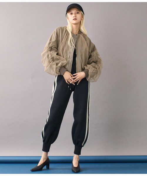 Settimissimo（セッティミッシモ）の「チュールギャザーボリュームスリーブブルゾン（ブルゾン・レディース・グレイッシュベージュ/カーキ・FREE）」の16枚目の写真