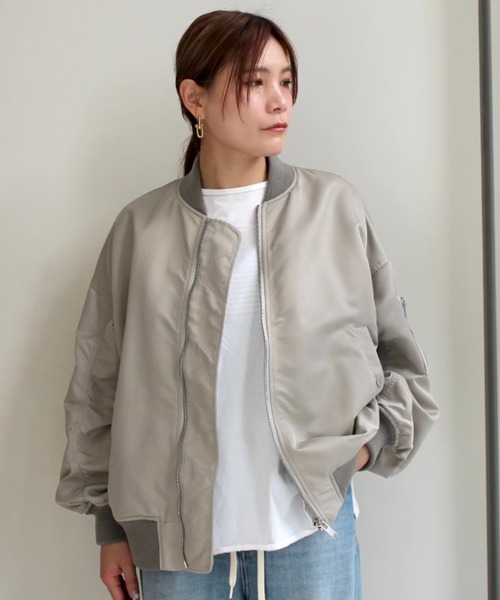 upperhights（アッパーハイツ）の「upper hights（アッパーハイツ）別注THE U2 Light/MA-1（MA-1・レディース・グレイッシュベージュ・F）」の19枚目の写真