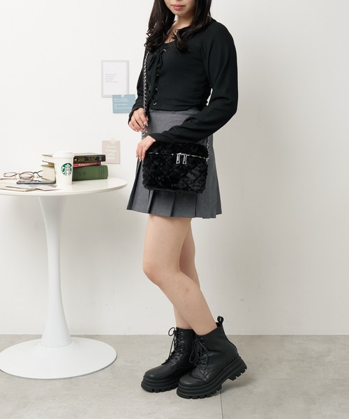 WEGO(ウィゴー)の「WEGO/ファーバニティショルダー(ショルダーバッグ・レディース・ホワイト/ブラック/ライトピンク/サックスブルー・FREE)」の15枚目の写真
