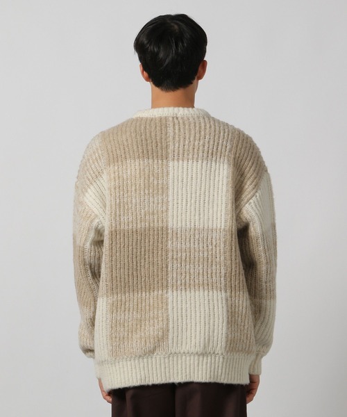 LAKOLE（ラコレ）の「ブロックチェックニット / 137891（ニット/セーター・メンズ・ブラック/アイボリー/ブルー・LARGE/MEDIUM）」の10枚目の写真