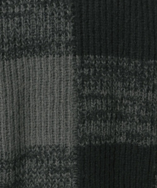 LAKOLE（ラコレ）の「ブロックチェックニット / 137891（ニット/セーター・メンズ・ブラック/アイボリー/ブルー・LARGE/MEDIUM）」の4枚目の写真