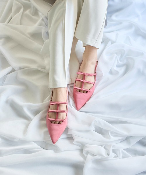 Mode et Jacomo（モードエジャコモ）の「リボンフラットバックベルトパンプス（パンプス・レディース・ピンク系その他/ライラック/ホワイト系その他2/ブラック系その他・22.5cm/23cm/24.5cm/24cm/23.5cm）」の4枚目の写真