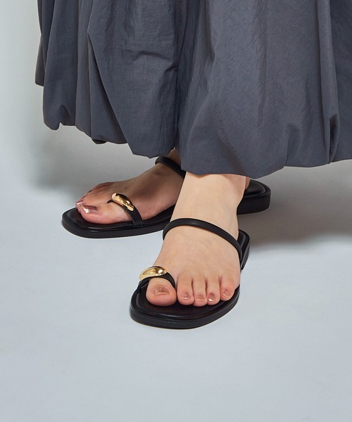 NICOLAS LAINAS（ニコラスライナス）の「【NICOLAS LAINAS】メタルレザーフラットサンダル C313LT（サンダル・レディース・ブラック系その他2/ブラック/ベージュ・37/36/39/38）」の17枚目の写真