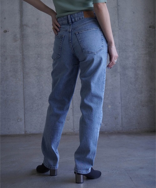 gina tricot(ジーナトリコ)の「Slim straight jeans(デニムパンツ・レディース・ブルー系その他・34/36/38)」の5枚目の写真