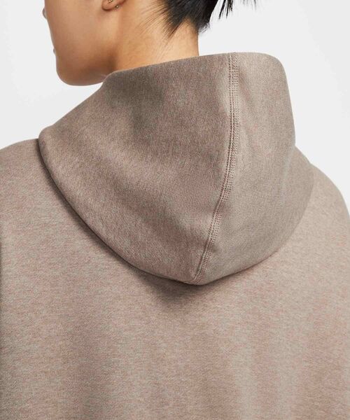NIKE(ナイキ)の「《セットアップ対応商品》ナイキ スポーツウェア ウィメンズ オーバーオーバーサイズド フレンチテリー プルオーバー パーカー / Nike Sportswear Women's Over-Oversized French Terry Pullover Hoodie HQ5888-233 Mink Brown(パーカー・レディース・ブラウン系その他・XS/XL/S/M/L/2XL)」の7枚目の写真