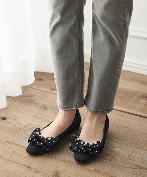 coca(ANDEX shoes product)(コカ)の「【SUSTINABLE】パール付きリボンニットフラットパンプス(パンプス・レディース・ブラック/ベージュ・LARGE/MEDIUM/SMALL)」の8枚目の写真