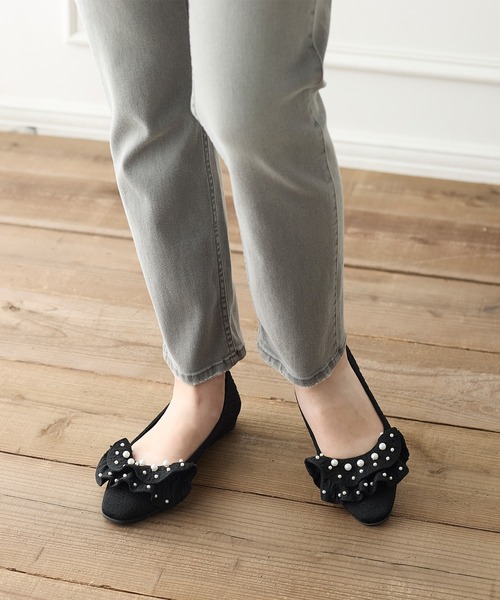 coca(ANDEX shoes product)(コカ)の「【SUSTINABLE】パール付きリボンニットフラットパンプス(パンプス・レディース・ブラック/ベージュ・LARGE/MEDIUM/SMALL)」の9枚目の写真