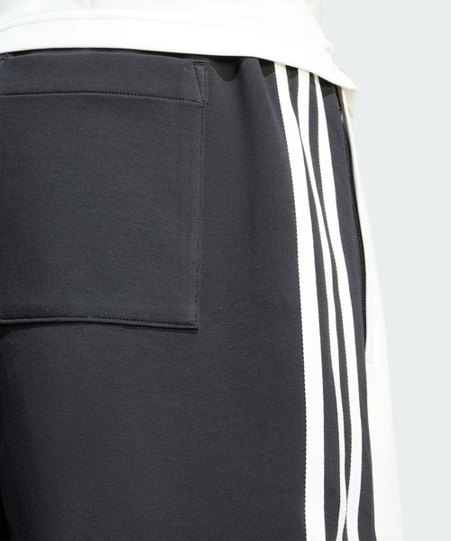 adidas（アディダス）の「アディダス オリジナルス R3CD ショーツ