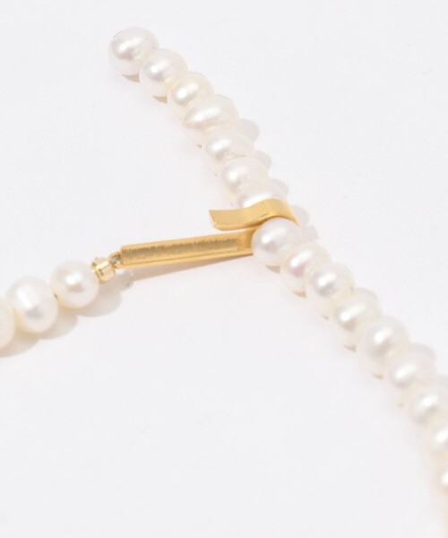 JANUKA tomorrowland ネックレス トゥモローランド 別注】januka×TOMORROWLAND NEW V パールネックレス