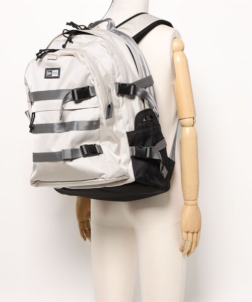 NEW ERA(ニューエラ)の「NEW ERA/ニューエラ CARRIER PACK 35L(バックパック/リュック・メンズ・ブラック/ブラック系その他/オートミール/カモフラージュ/その他5・FREE)」の8枚目の写真