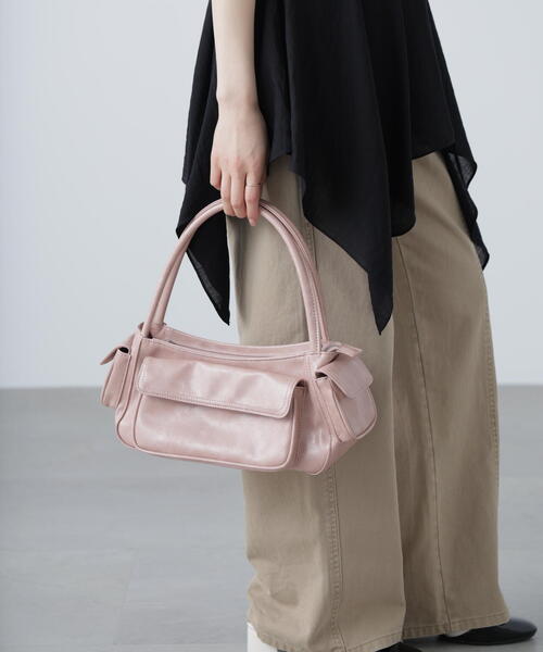 FREE'S MART（フリーズマート）の「◆3ポケバッグ（ショルダーバッグ・レディース・ブラック/ピンク・ﾌﾘ-）」の5枚目の写真