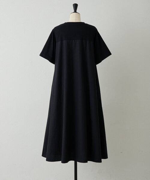 BEARDSLEY（ビアズリー）の「NEWカットコンビフレアワンピース