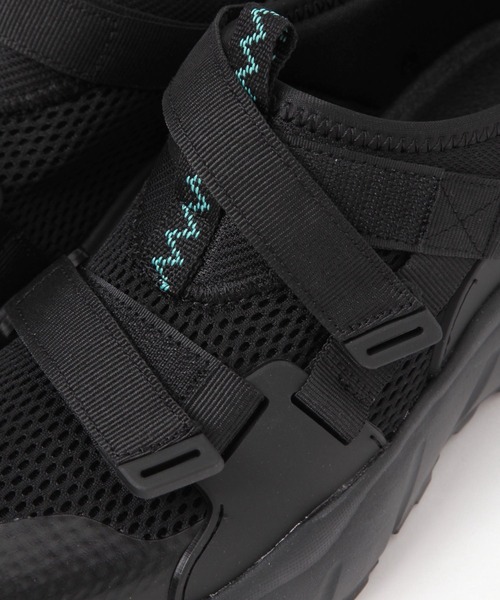 studio CLIP（スタディオクリップ）の「【消臭/抗菌防臭】メッシュベルクロスニーカー（スニーカー・レディース・ブラック/ホワイト・LARGE/MEDIUM）」の17枚目の写真