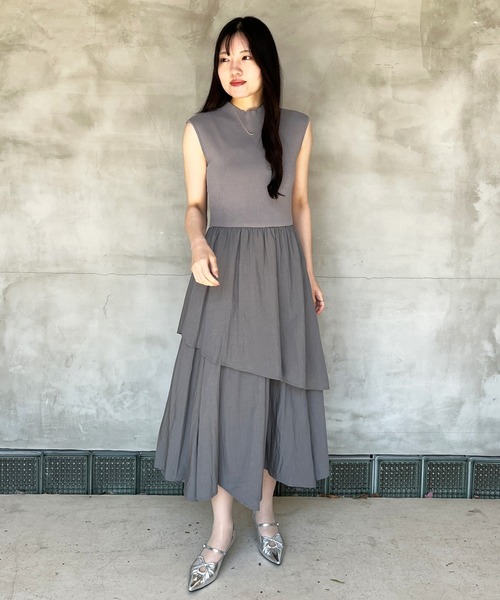 MISCH MASCH(ミッシュマッシュ)の「WEB限定 ドッキングニットワンピース(ワンピース・レディース・チャコールグレー/ベージュ/ブルー・フリ-)」の21枚目の写真