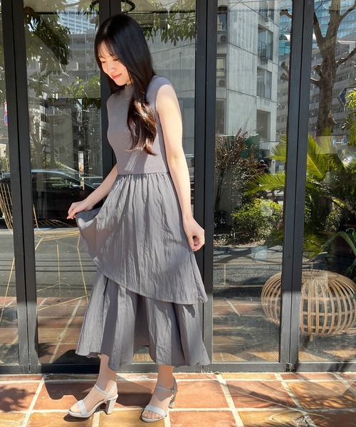 MISCH MASCH(ミッシュマッシュ)の「WEB限定 ドッキングニットワンピース(ワンピース・レディース・チャコールグレー/ベージュ/ブルー・フリ-)」の16枚目の写真