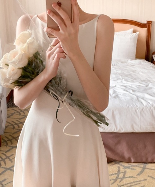 FREE STYLISTS(フリー スタイリスト)の「YUGA_YGMC Back open flare dress(ドレス・レディース・ブラック/オフホワイト・M/S)」の8枚目の写真