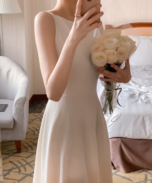 FREE STYLISTS(フリー スタイリスト)の「YUGA_YGMC Back open flare dress(ドレス・レディース・ブラック/オフホワイト・M/S)」の7枚目の写真