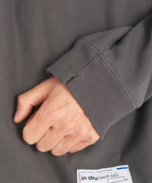 In・stru(men-tal).(インストルメンタル)の「【MIHARAYASUHIRO/ミハラヤスヒロ】FRENCH TERRY CREW NECK PULLOVER(スウェット・メンズ・ブラック/ダークグレー・48/46/44)」の5枚目の写真