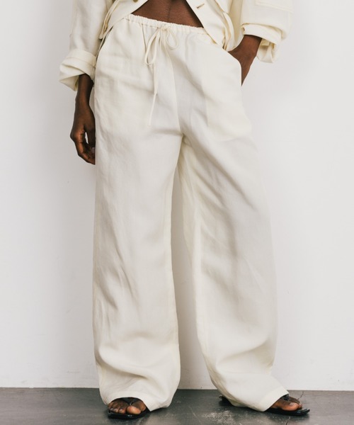 CREDONA（クレドナ）の「TENCEL STITCH PANTS/テンセルステッチパンツ（その他パンツ・レディース・ブラック/アイボリー・1/0）」の2枚目の写真