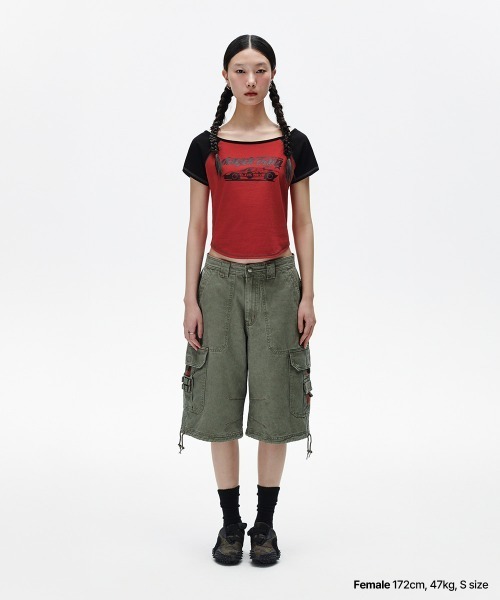 MAHAGRID(マハグリッド)の「『mahagrid/マハグリッド』 OFF SHOULDER RAGLAN TEE /オフショルダー ラグラン 半袖Tシャツ(Tシャツ/カットソー・レディース・カーキ/レッド・FREE)」の10枚目の写真