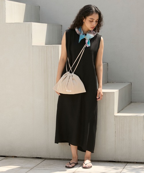 Stroove(ストルーヴ)の「Sand wash cotton 2way drawstring bag / サンドウォッシュ コットン 2way ドロスト ハンドバッグ&ショルダーバッグ(ショルダーバッグ・レディース・ブルー/スミクロ/ベージュ/オレンジ・FREE)」の12枚目の写真