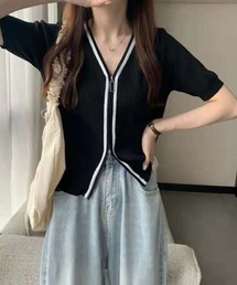 ダブルジップで着こなし自在!配色ラインで細見えする大人かわいいリブカーデ
