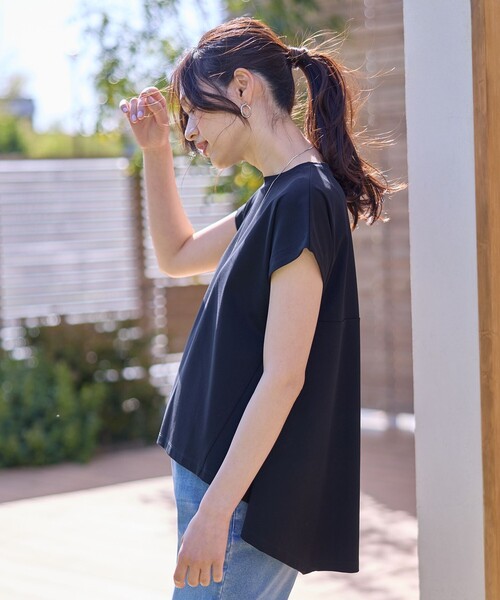 ANY(エニィ)の「シルケットスムースチュニック(Tシャツ/カットソー・レディース・ダークブラウン系/ブラック系/ホワイト系/イエロー系・F)」の6枚目の写真