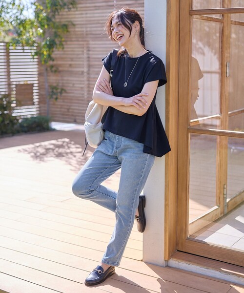 ANY(エニィ)の「シルケットスムースチュニック(Tシャツ/カットソー・レディース・ダークブラウン系/ブラック系/ホワイト系/イエロー系・F)」の9枚目の写真