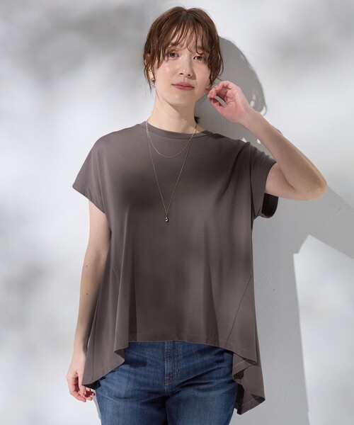 ANY(エニィ)の「シルケットスムースチュニック(Tシャツ/カットソー・レディース・ダークブラウン系/ブラック系/ホワイト系/イエロー系・F)」の10枚目の写真