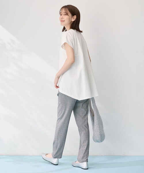 ANY(エニィ)の「シルケットスムースチュニック(Tシャツ/カットソー・レディース・ダークブラウン系/ブラック系/ホワイト系/イエロー系・F)」の14枚目の写真