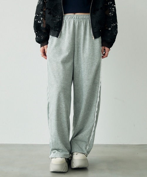 Clum(クルム)の「Side lace design sweatpants / サイドレースデザインスウェットパンツ(スウェットパンツ・レディース・グレー/ブラック・FREE)」の21枚目の写真