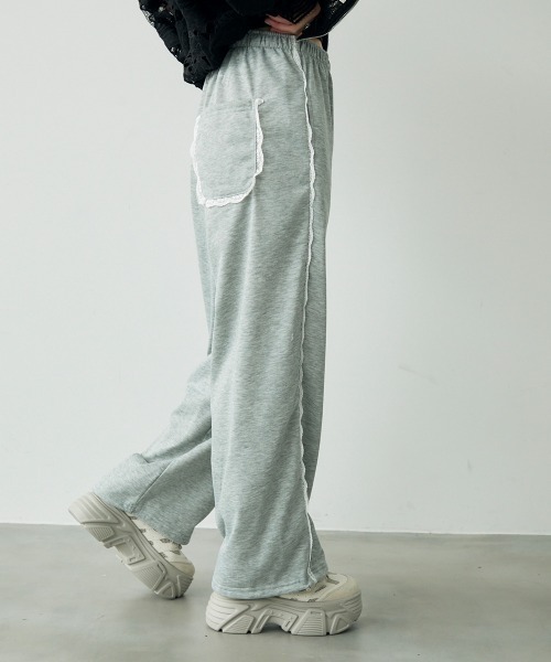 Clum(クルム)の「Side lace design sweatpants / サイドレースデザインスウェットパンツ(スウェットパンツ・レディース・グレー/ブラック・FREE)」の12枚目の写真