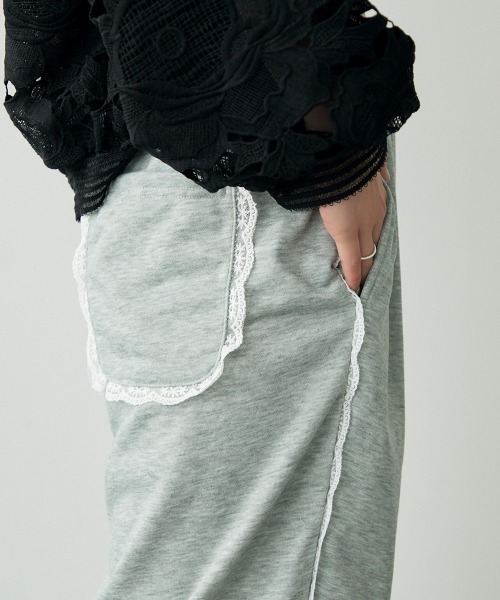 Clum(クルム)の「Side lace design sweatpants / サイドレースデザインスウェットパンツ(スウェットパンツ・レディース・グレー/ブラック・FREE)」の14枚目の写真