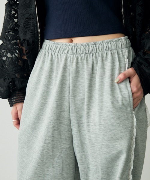 Clum(クルム)の「Side lace design sweatpants / サイドレースデザインスウェットパンツ(スウェットパンツ・レディース・グレー/ブラック・FREE)」の15枚目の写真